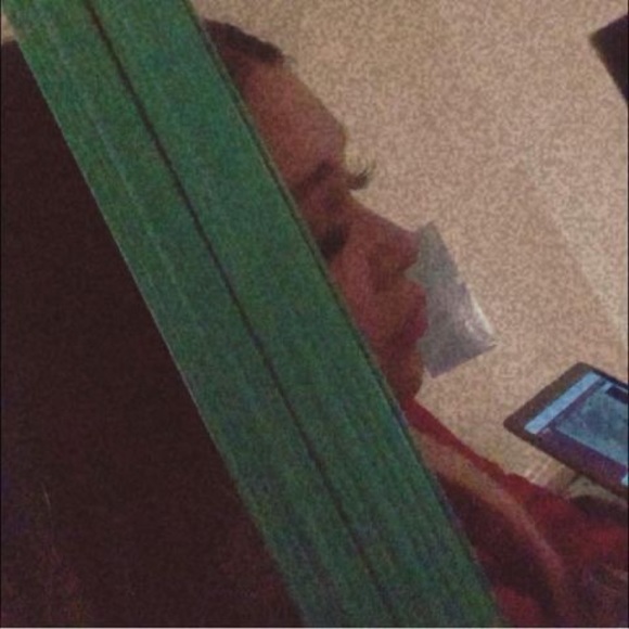 Meet your Posher, Alizaye - Picture 1 of 2